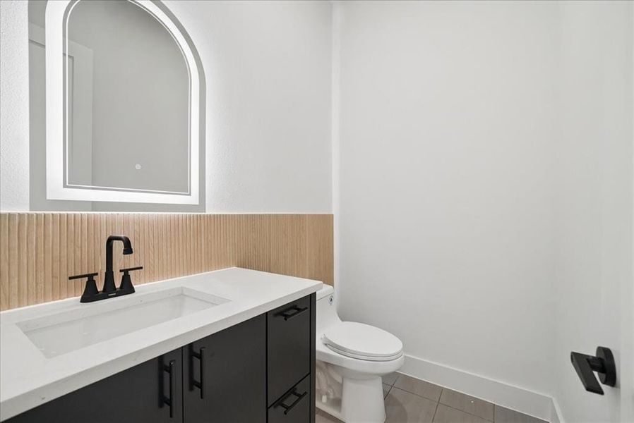 Furnished interior view inside a new home in , Dallas (Image 17).