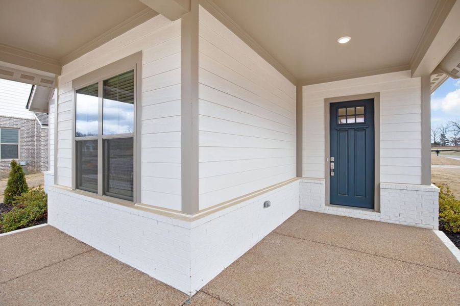 Exterior details and patio area of a home in Twin Oaks, Oakland (Image 4). Exterior details and patio area of a home in Twin Oaks, Oakland (Image 4).