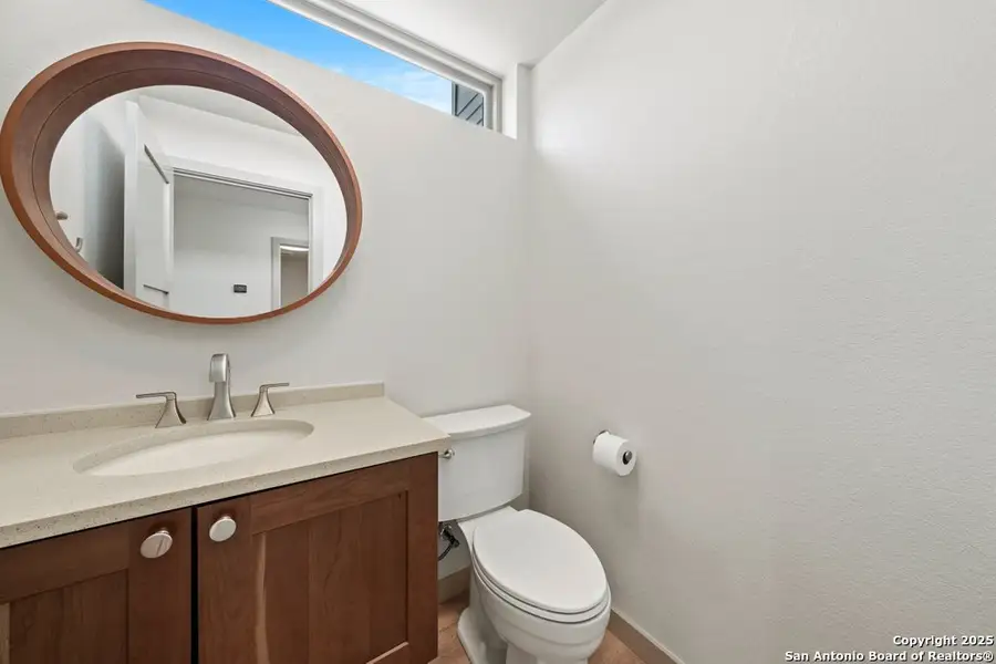 Furnished interior view inside a new home in , Canyon Lake (Image 12).