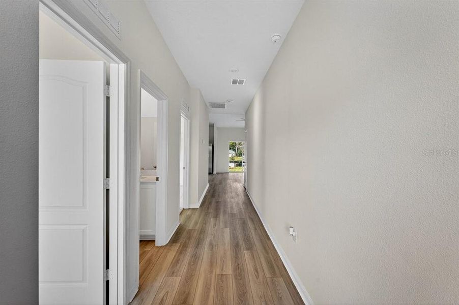 Spacious, unfurnished interior of a new home in , Deltona (Image 24).