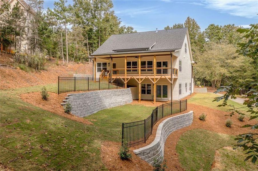 Exterior details and patio area of a home in , Gainesville (Image 20).