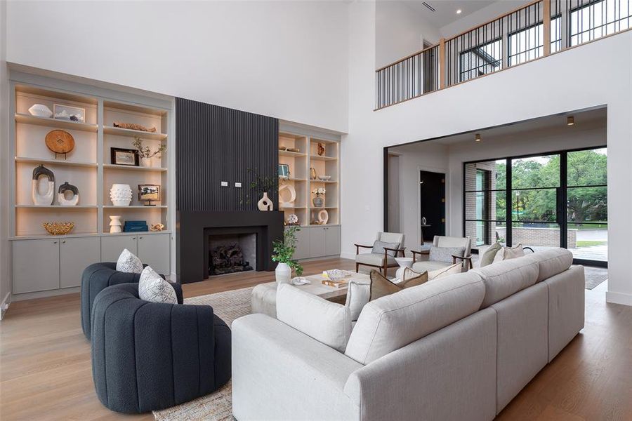 Furnished interior view inside a new home in , Dallas (Image 15). Furnished interior view inside a new home in , Dallas (Image 15).