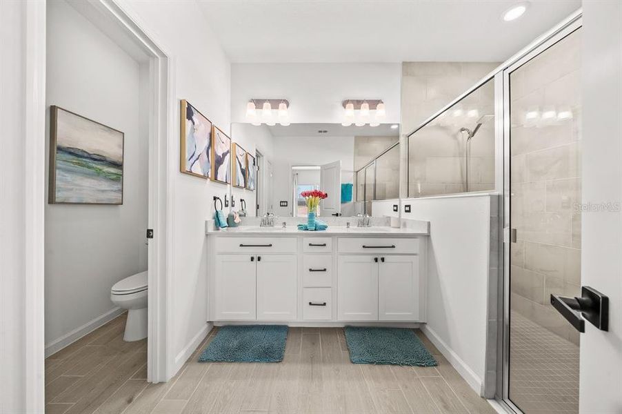 Furnished interior view inside a new home in , Ocala (Image 56).