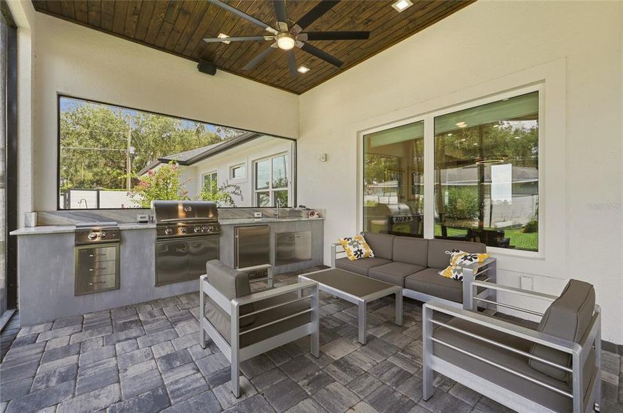 Exterior details and patio area of a home in , Winter Haven (Image 35).