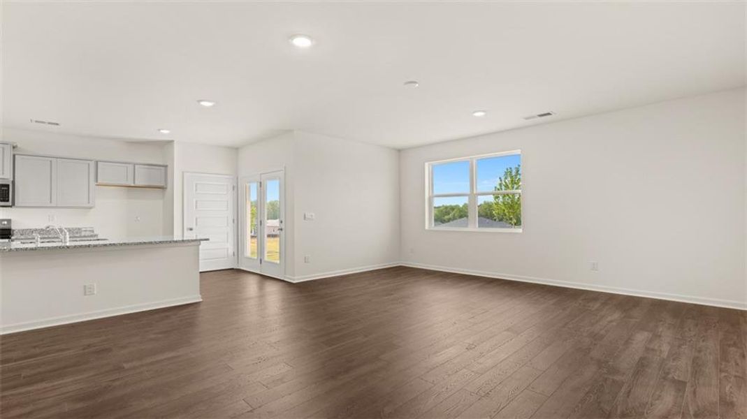 Spacious, unfurnished interior of a new home in Champion's Run, Lithonia (Image 11).