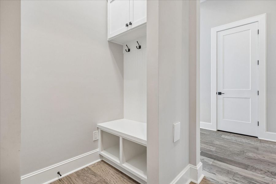 Spacious, unfurnished interior of a new home in , Houston (Image 27).