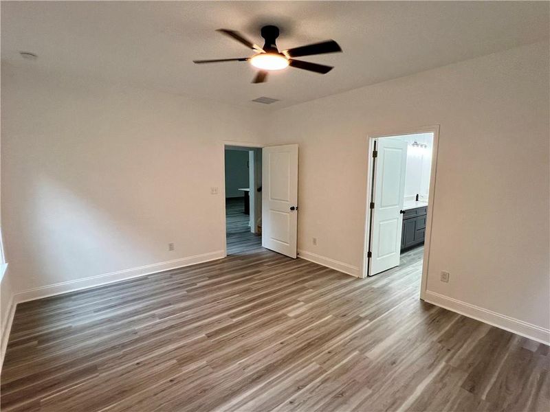 Spacious, unfurnished interior of a new home in , Fairburn (Image 31).