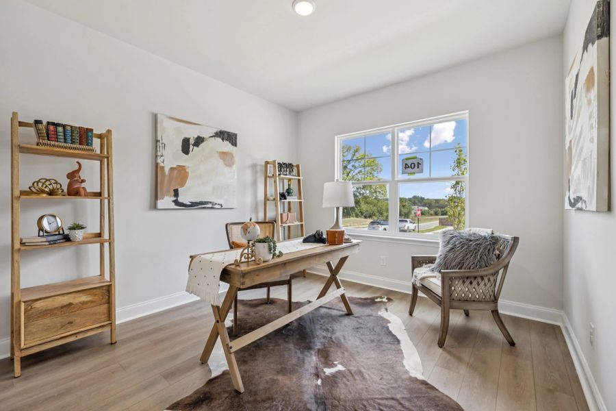 Representative furnished interior of a home built from the Bartlett by Ashton Woods in Cades Bluff, Lebanon (Image 6).