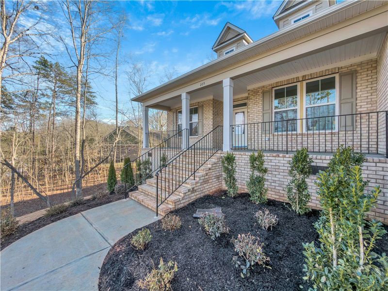 Exterior details and patio area of a home in Cross Creek Golf Club, Seneca (Image 2).