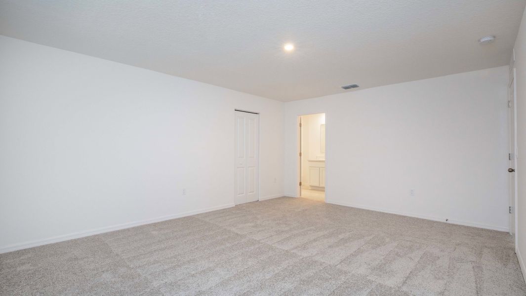 Representative unfurnished interior of a home built from the Iris by Maronda Homes in Coastal Communities, Edgewater (Image 40).