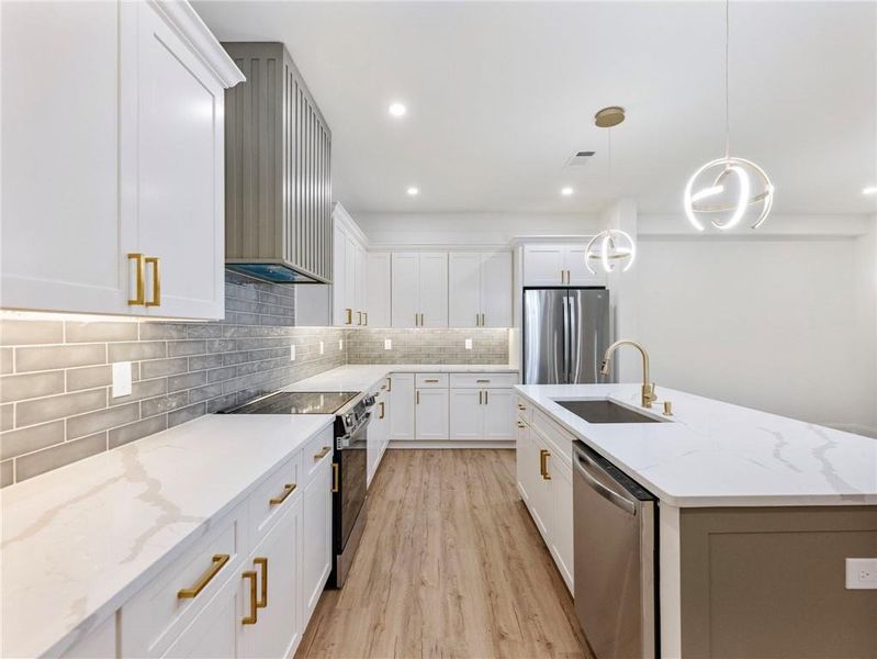 Furnished interior view inside a new home in , Conyers (Image 8).