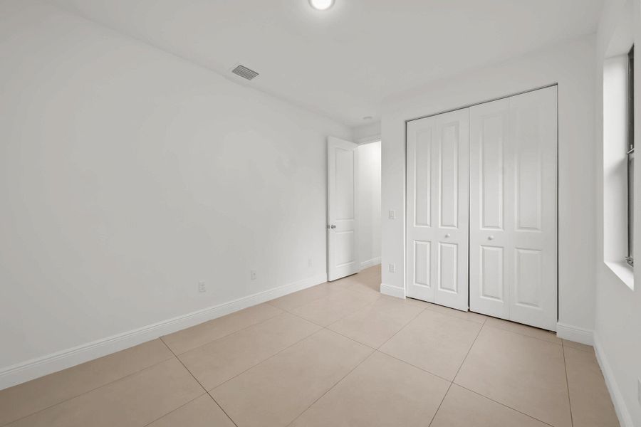 633 55th Street - 15.jpg-SMALL 633 55th Street - 15.jpg-SMALL