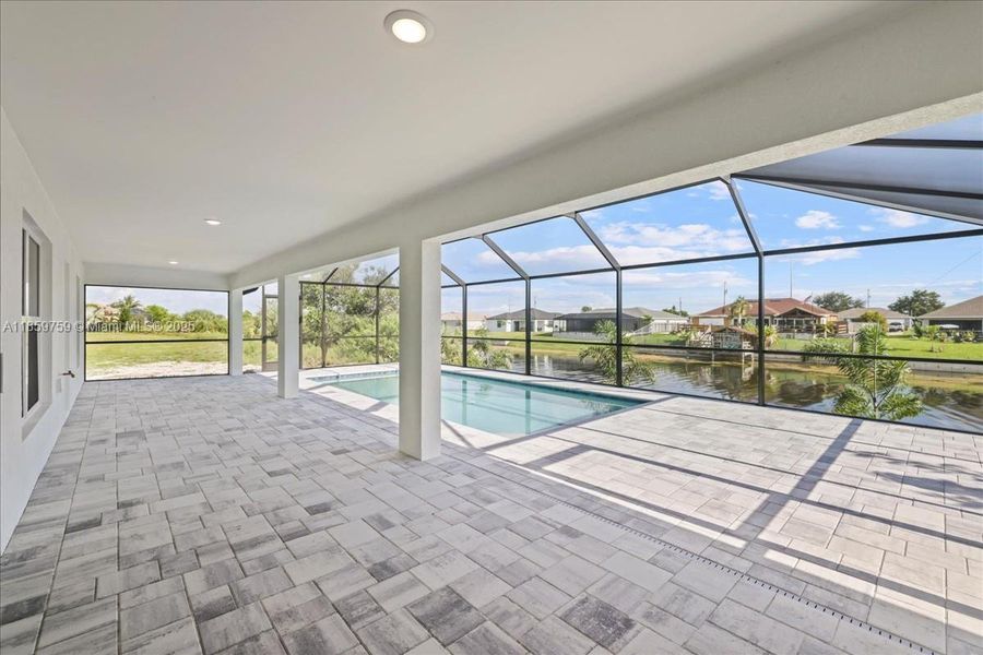 Image 33 of a home in Cape Coral.