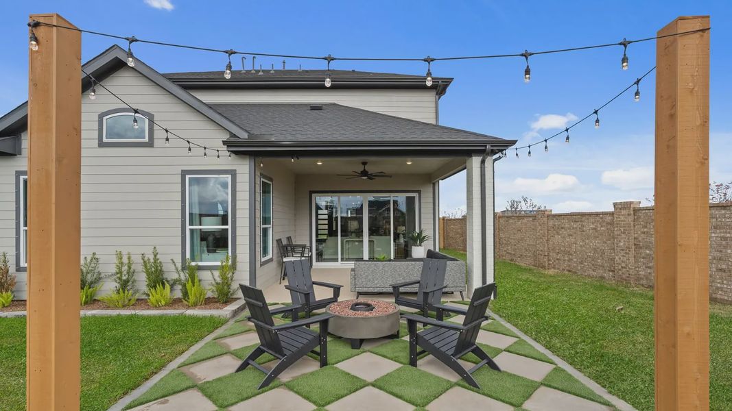 Representative exterior details of a home built from the Acadia by Chesmar Homes in Elyson 50's, Katy (Image 4).