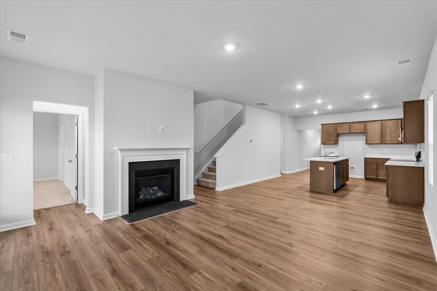 Spacious, unfurnished interior of a new home in Fieldstone, Lexington (Image 17).