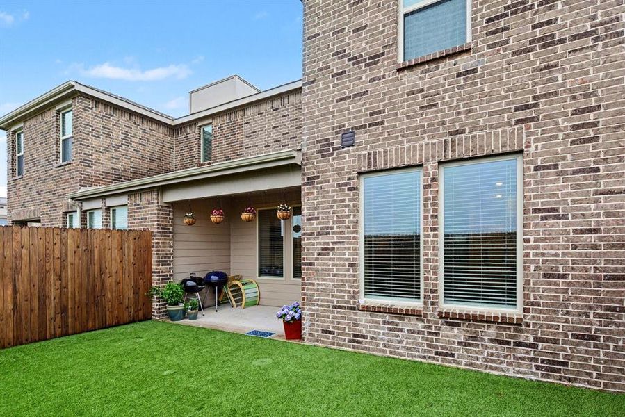 Exterior details and patio area of a home in , Anna (Image 19).