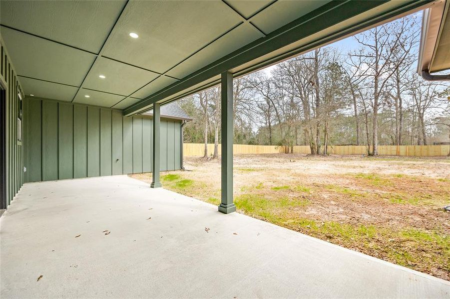 Spacious Covered Patio & Large BackyardEnjoy outdoor living with this expansive covered patio, perfect for relaxing or entertaining. The large backyard offers endless possibilities, featuring a fully fenced perimeter for privacy and ample space to create your dream outdoor oasis!