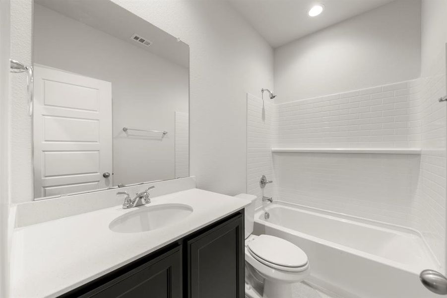 06. 1713 Meadow Crest - 2ND Bath 06. 1713 Meadow Crest - 2ND Bath