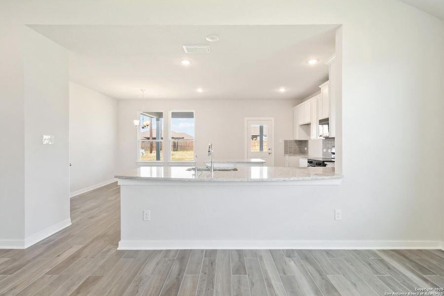 Spacious, unfurnished interior of a new home in Bonita Vista, Pleasanton (Image 27). Spacious, unfurnished interior of a new home in Bonita Vista, Pleasanton (Image 27).