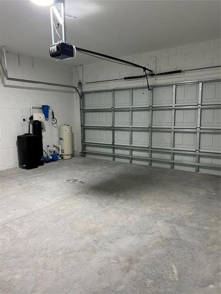 Spacious, unfurnished interior of a new home in , Palm Bay (Image 20). Spacious, unfurnished interior of a new home in , Palm Bay (Image 20).