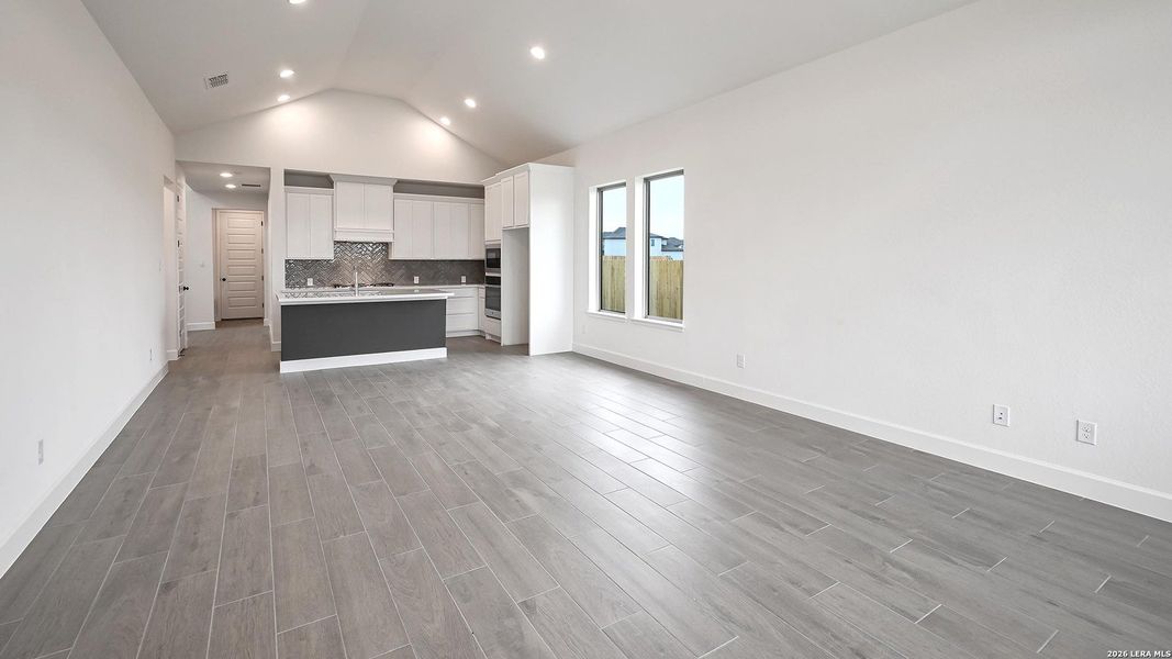 Spacious, unfurnished interior of a new home in The Parklands, Schertz (Image 20). Spacious, unfurnished interior of a new home in The Parklands, Schertz (Image 20).