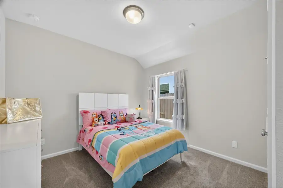 Furnished interior view inside a new home in Sienna 40', Missouri City (Image 9). Furnished interior view inside a new home in Sienna 40', Missouri City (Image 9).