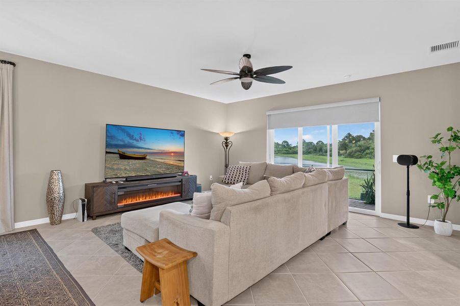 Living Room 4