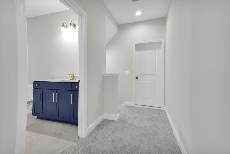 Representative unfurnished interior of a home built from the Avondale by Riverside Homes in Hidden Creek at SilverLeaf 80' Series, St. Augustine (Image 39).