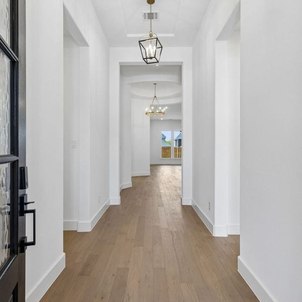 Spacious, unfurnished interior of a new home in The Parks at Wilson Creek, Celina (Image 54). Spacious, unfurnished interior of a new home in The Parks at Wilson Creek, Celina (Image 54).