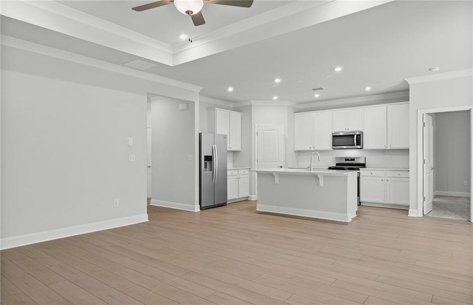 Spacious, unfurnished interior of a new home in Sun City Peachtree, Griffin (Image 8).