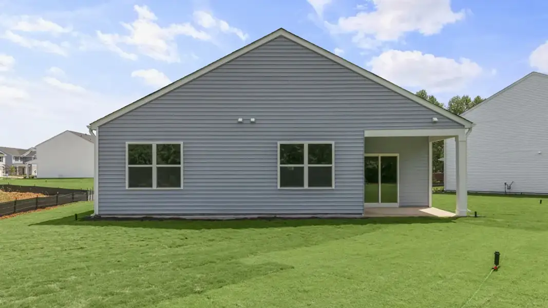 Exterior details and patio area of a home in Hawley Glen, Lillington (Image 4).