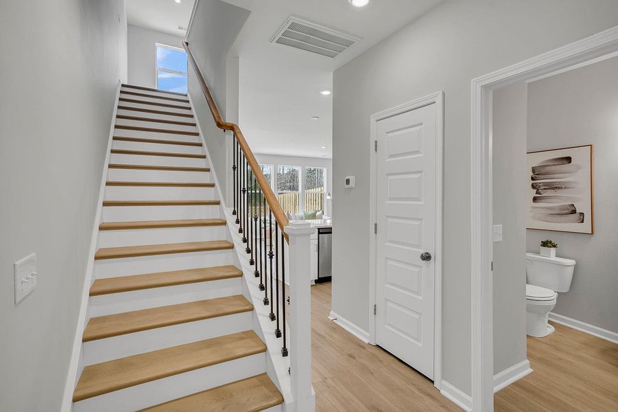 Spacious, unfurnished interior of a new home in Pineland Preserve, Summerville (Image 19).