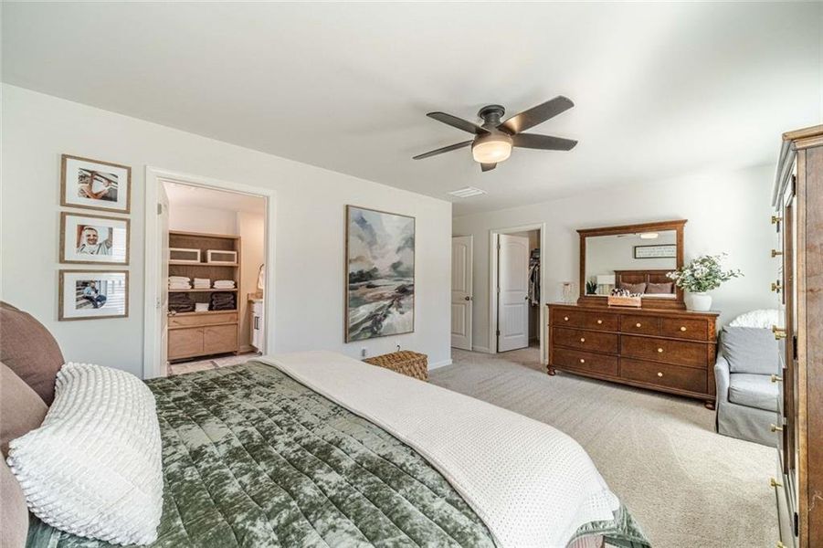 Furnished interior view inside a new home in , Dawsonville (Image 24).