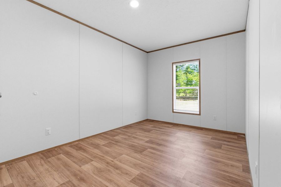 Spacious, unfurnished interior of a new home in , Orangeburg (Image 24).