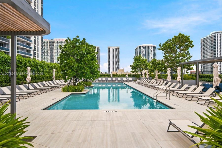 Condo located in Miami, FL showcasing its design and architecture (Image 28). Condo located in Miami, FL showcasing its design and architecture (Image 28).