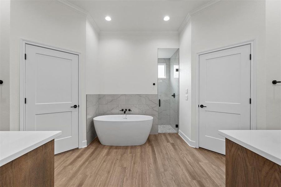 Furnished interior view inside a new home in , Lorena (Image 8).