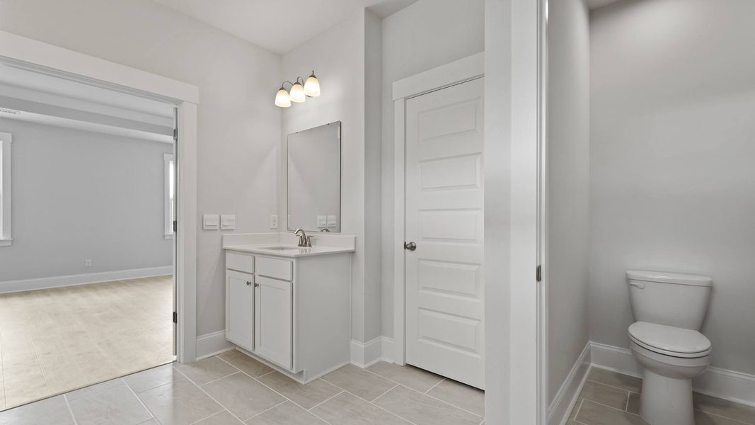 Furnished interior view inside a new home in Berkeley Bay, Ridgeville (Image 13).