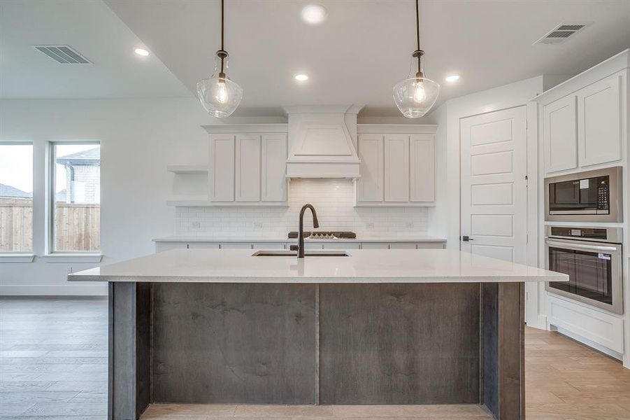 Furnished interior view inside a new home in Talon Hills, Fort Worth (Image 3).