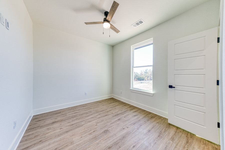 Representative unfurnished interior of a home built from the Jarrett 1 by Zeal Home Builders in Saddle Crest Estates, Weatherford (Image 49).
