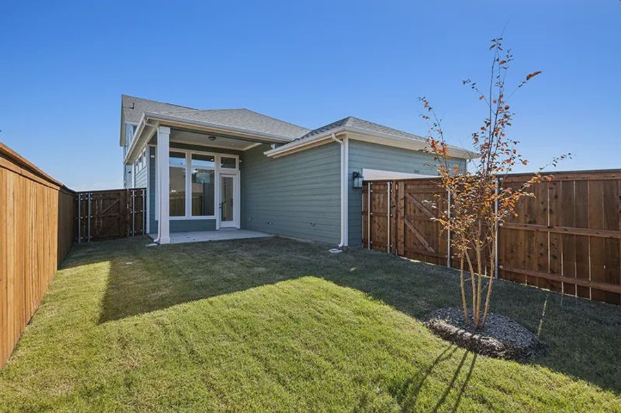 Representative exterior details of a home built from the Peyton by Cambridge Homes in Lake Park, Rowlett (Image 4).