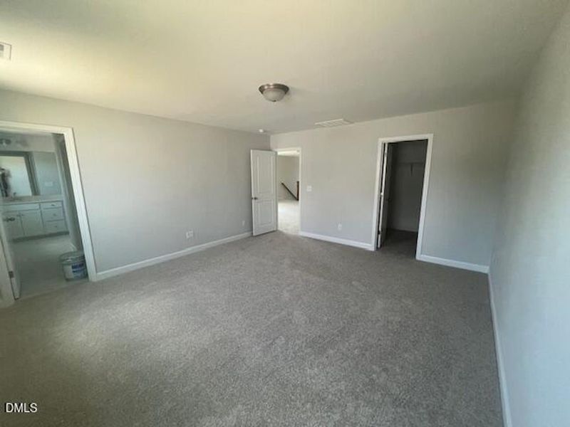 Spacious, unfurnished interior of a new home in Gregory Village, Lillington (Image 18).