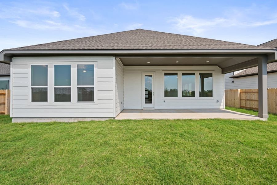 Exterior details and patio area of a home in Lagos Reserve, Manor (Image 27).