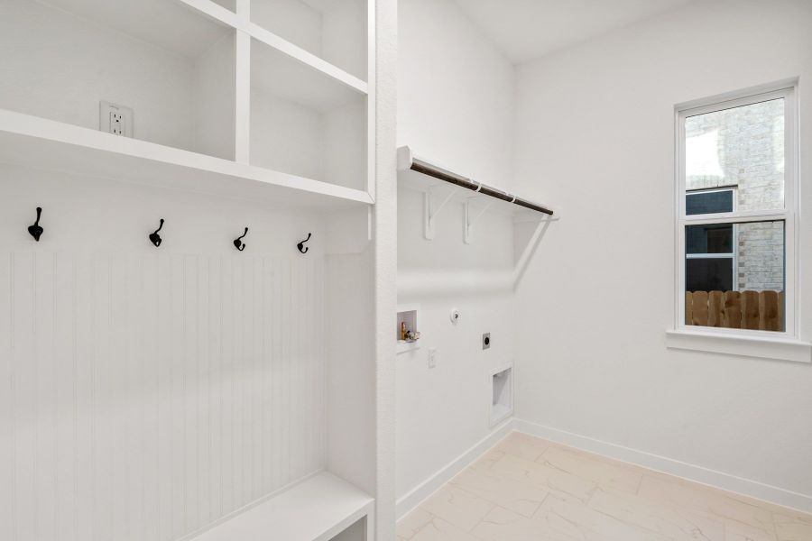 Image 44 of a home in Lariat.