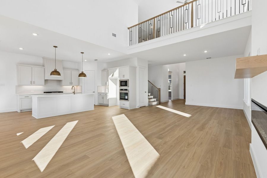 Spacious, unfurnished interior of a new home in Painted Tree Lakeside, McKinney (Image 16).