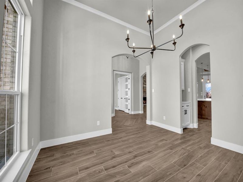 Spacious, unfurnished interior of a new home in , Weatherford (Image 22).