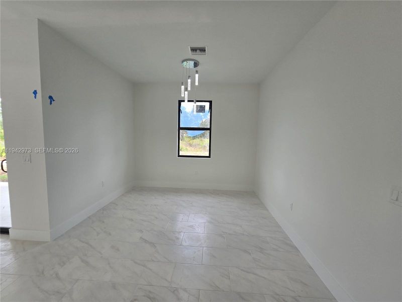 Spacious, unfurnished interior of a new home in , Lehigh Acres (Image 24).