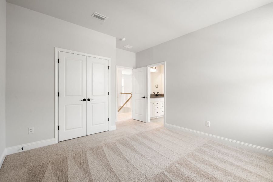 Spacious, unfurnished interior of a new home in Heartwood, Richmond Hill (Image 42).