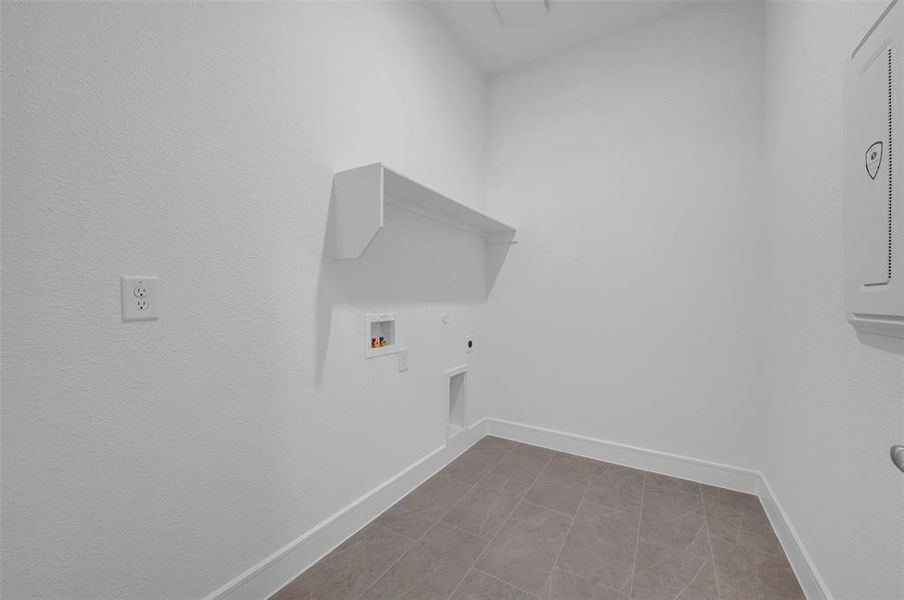 Spacious, unfurnished interior of a new home in Wellington, Haslet (Image 24).