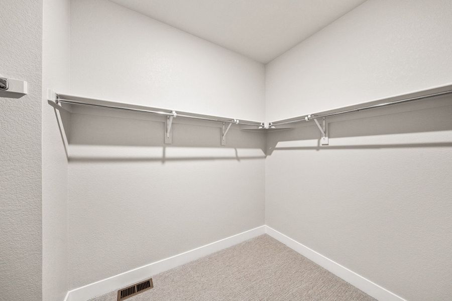 Spacious, unfurnished interior of a new home in Trumark Homes at Sterling Ranch, Littleton (Image 28).