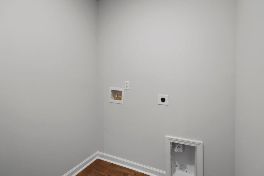 Image 19 of a home in Center Pointe.